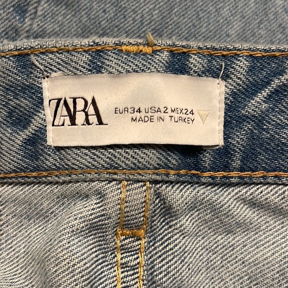 Zara Wide Leg Straight high waisted jeans {Size 2} - Picture 3 of 3